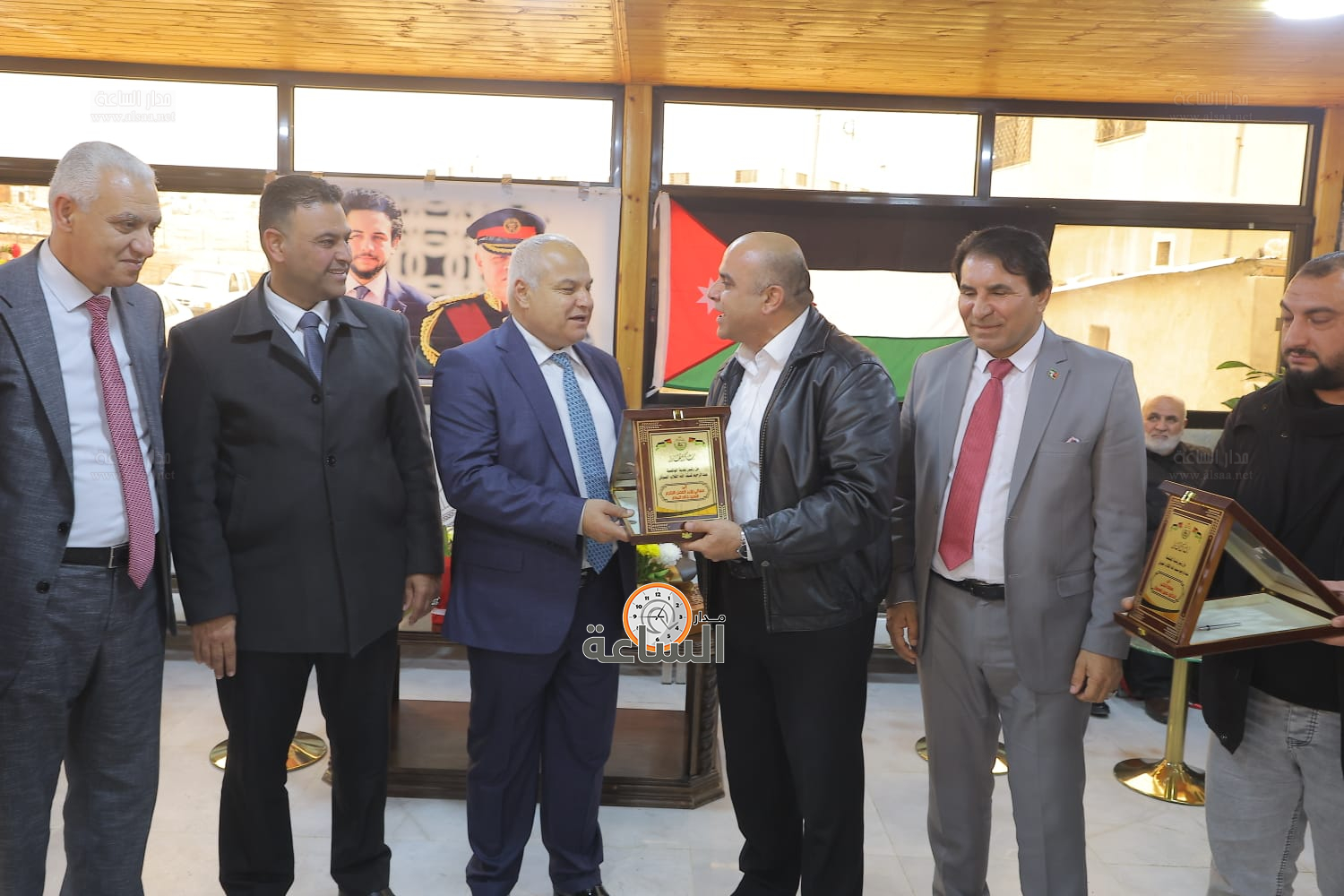 Madar Al-Saa Images 0.6596674265448881