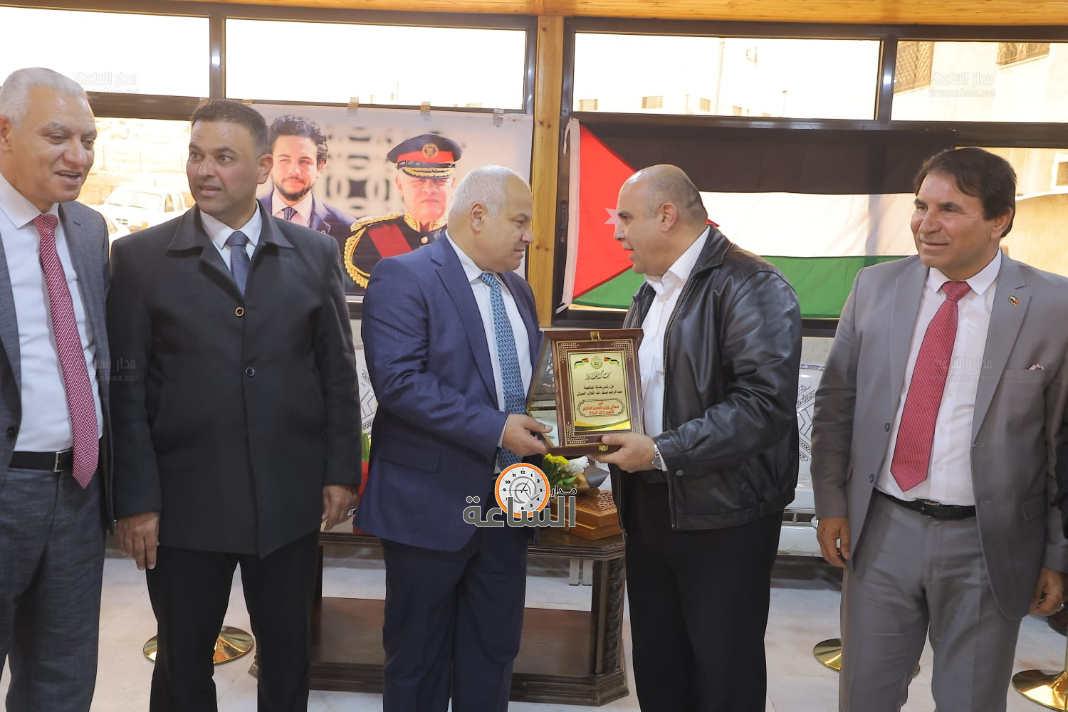 Madar Al-Saa Images 0.3663543701248837