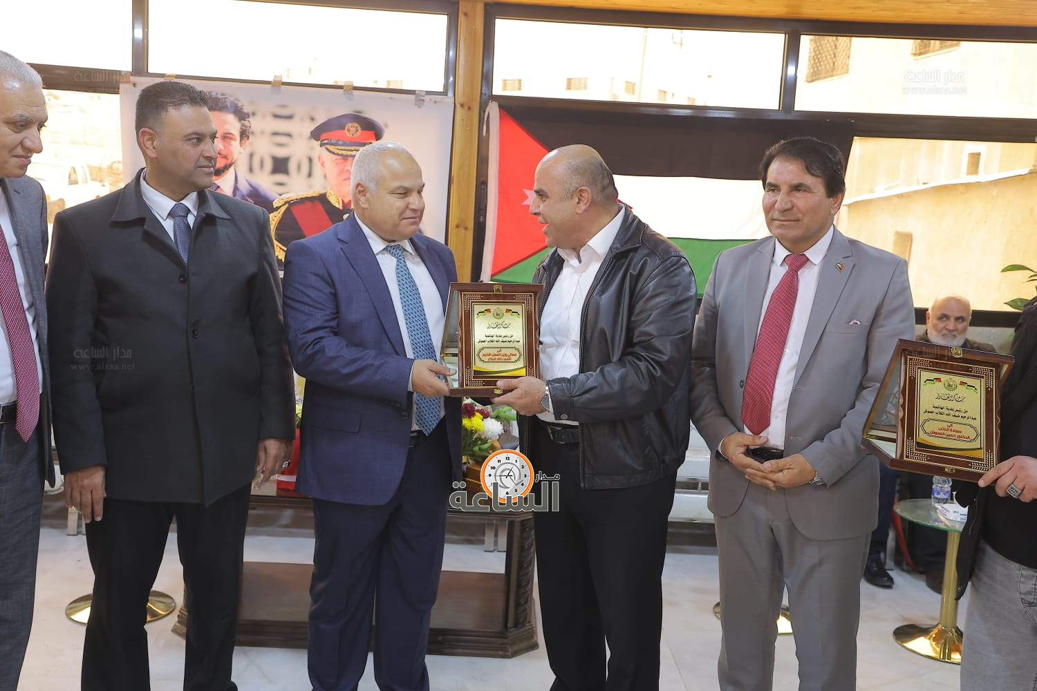 Madar Al-Saa Images 0.5625922549870948