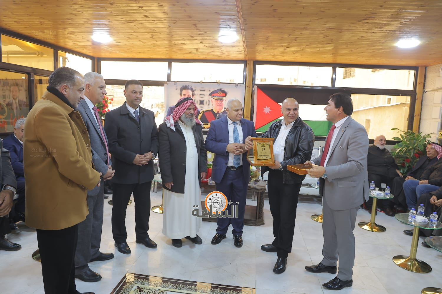 Madar Al-Saa Images 0.14836304768772357