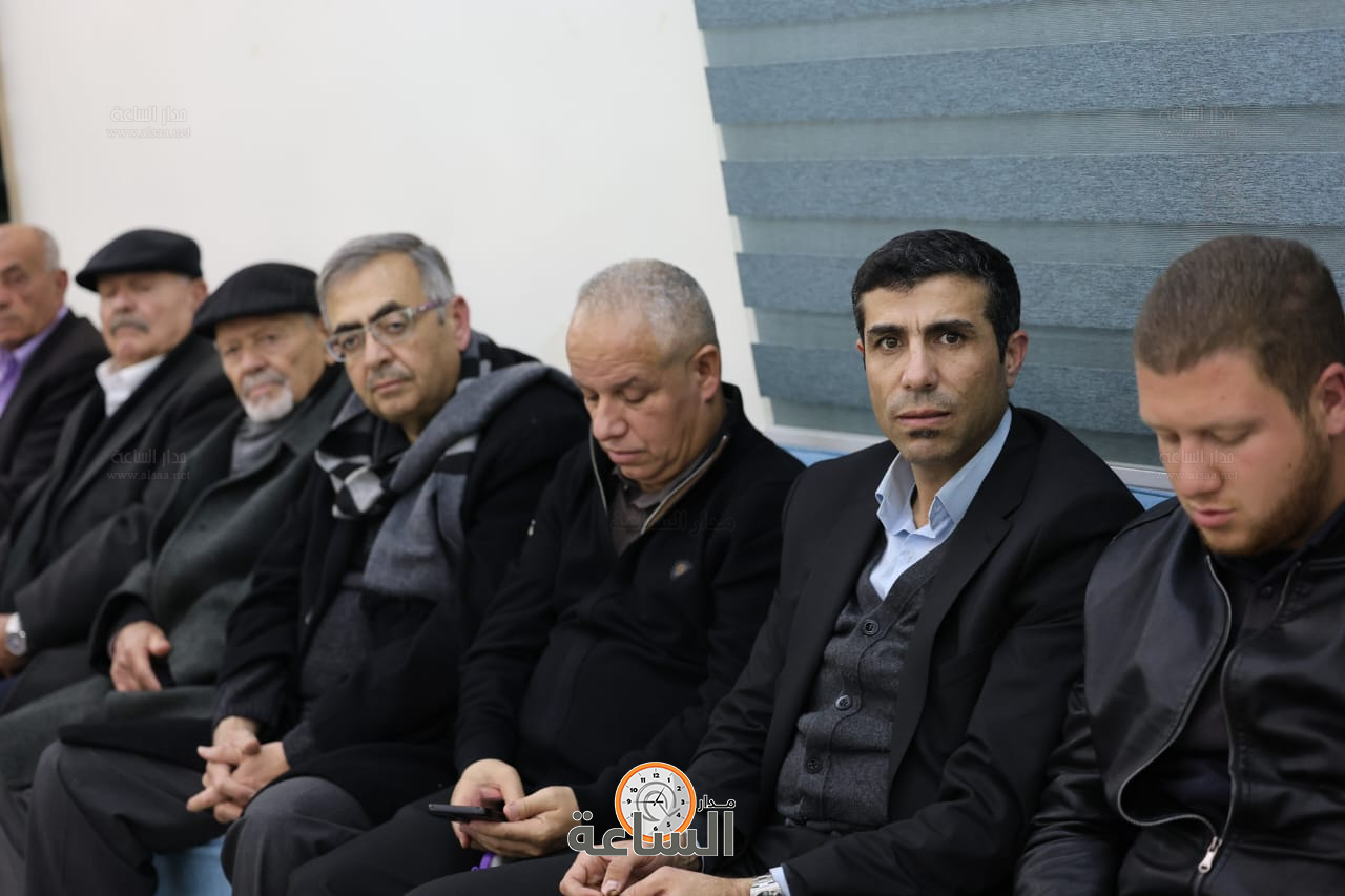 Madar Al-Saa Images 0.18366416425474452