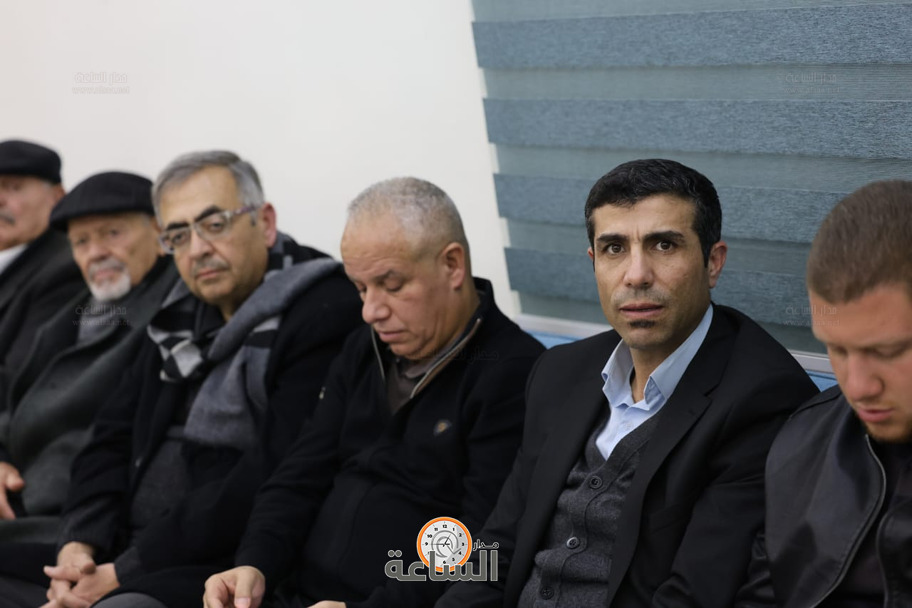 Madar Al-Saa Images 0.7752557568472815