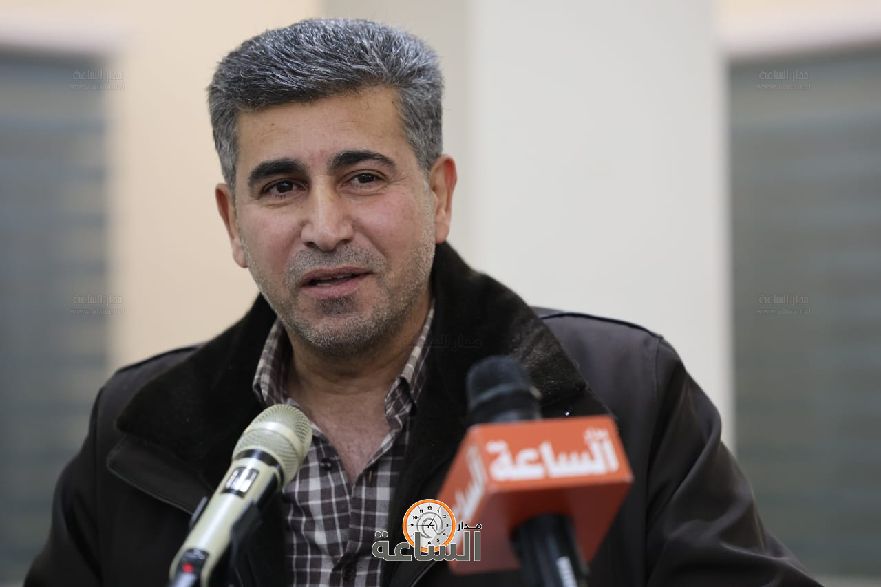 Madar Al-Saa Images 0.469663806404677