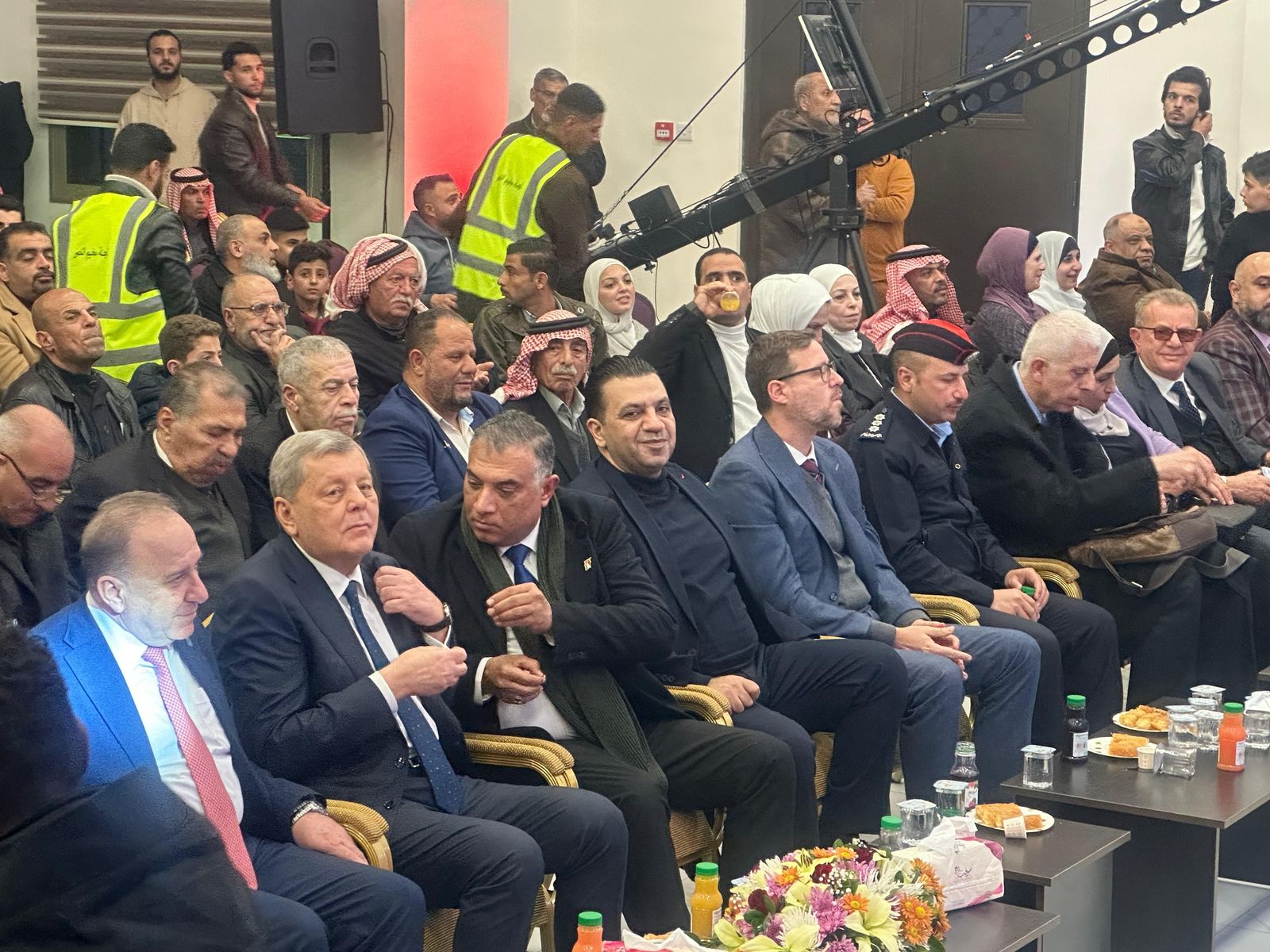 Madar Al-Saa Images 0.3338741632500386