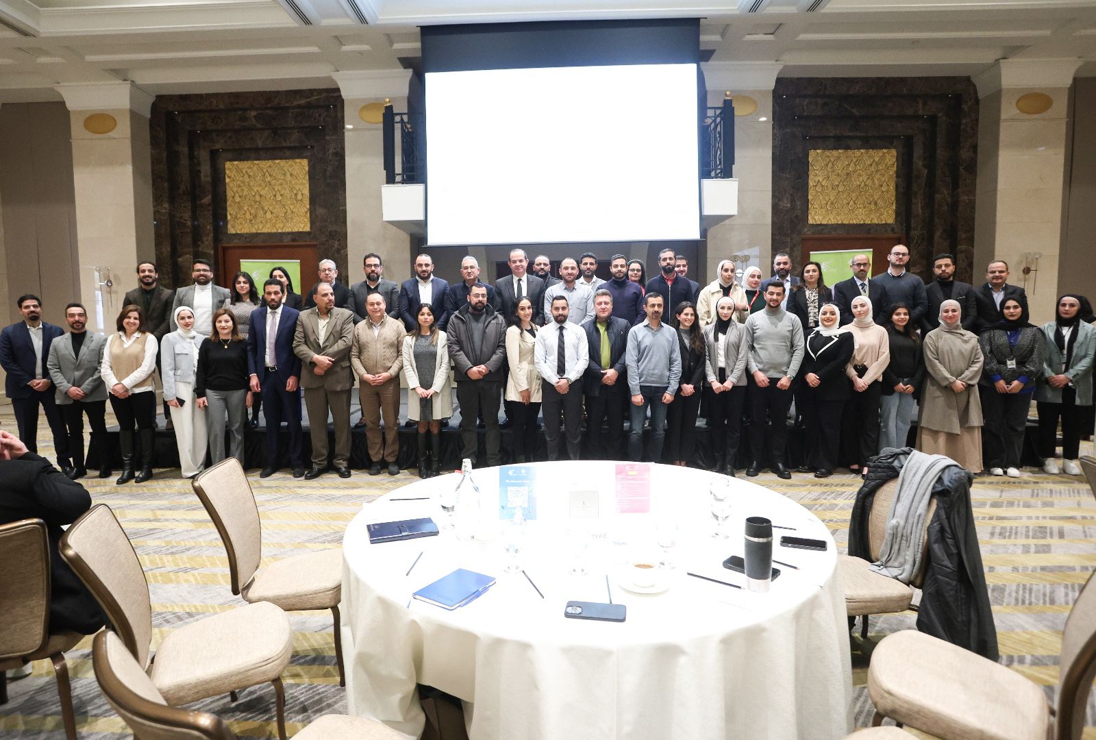 Madar Al-Saa Images 0.3253740530359355