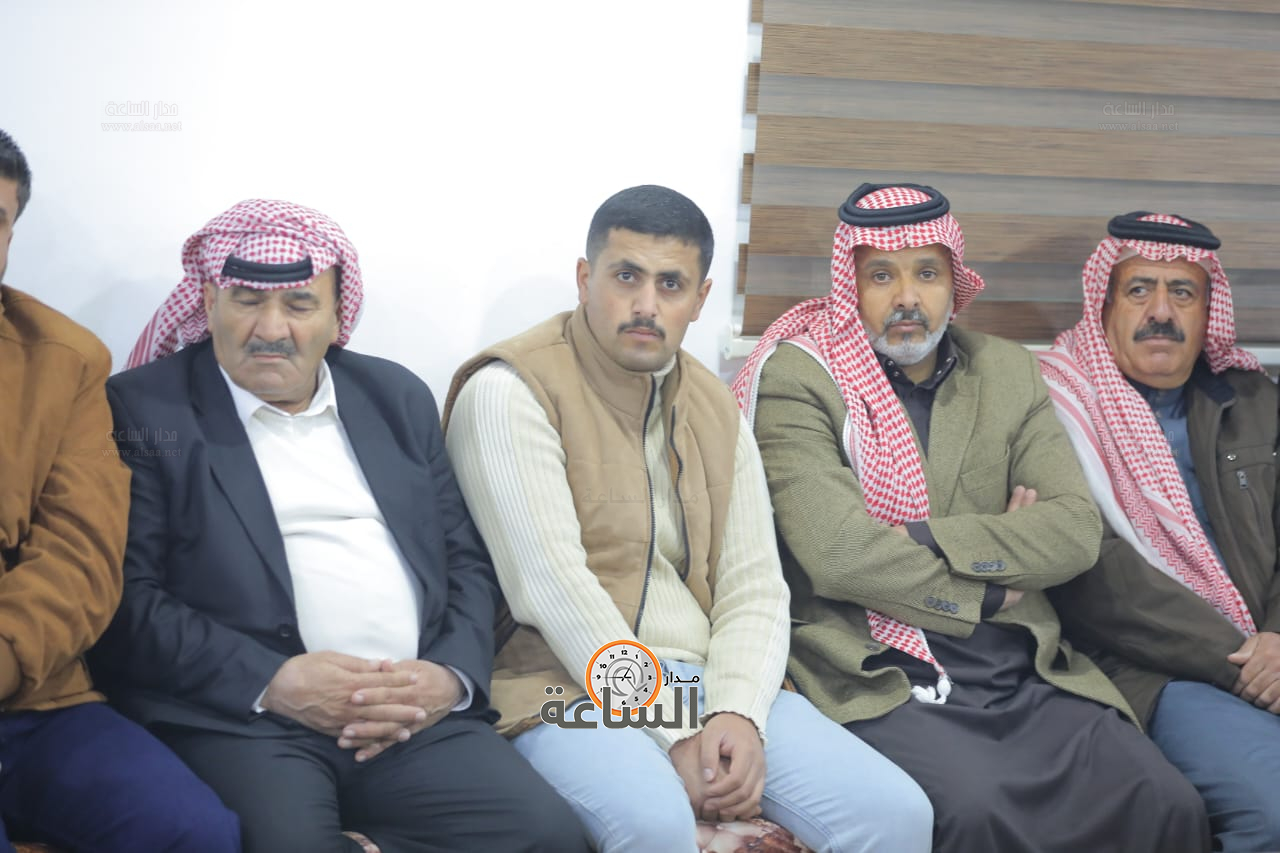 Madar Al-Saa Images 0.24200383372981182