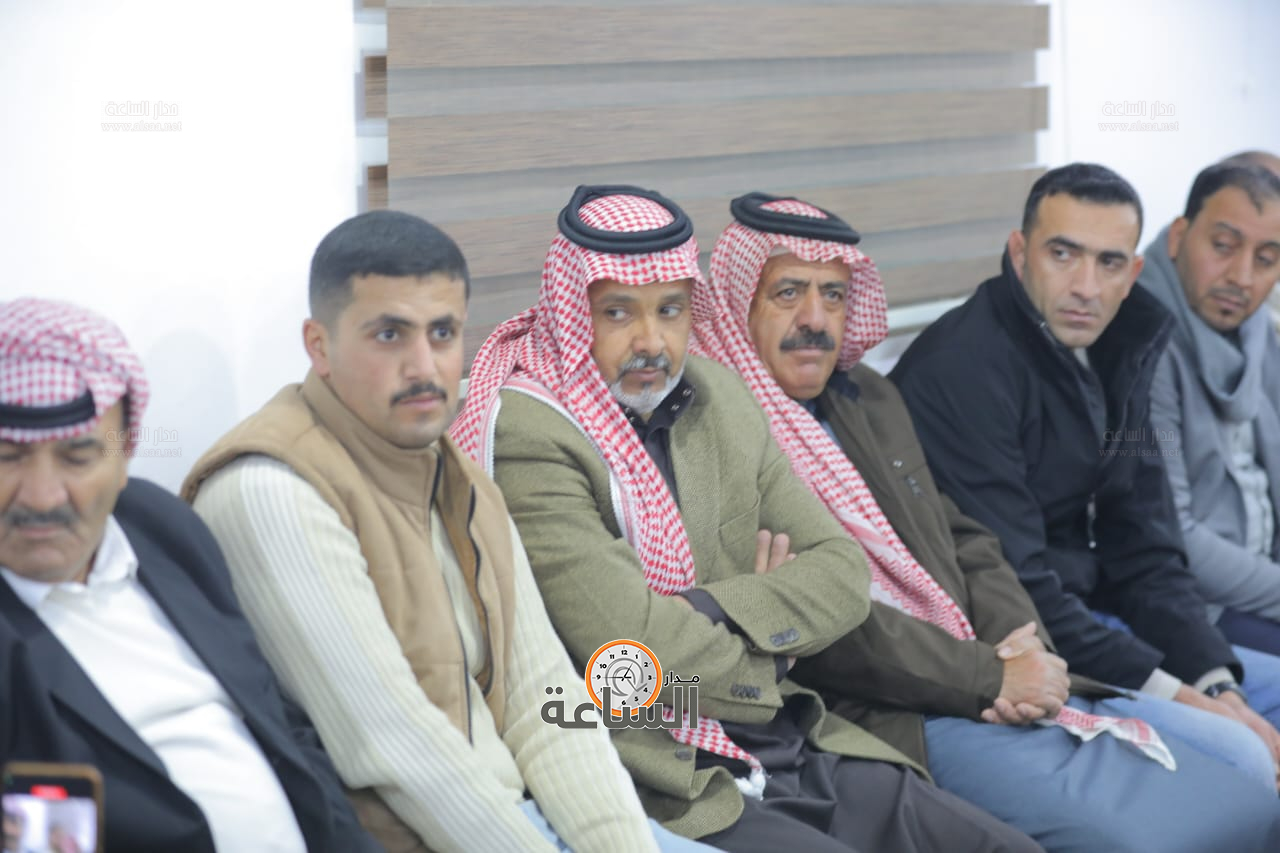 Madar Al-Saa Images 0.3598180901336705