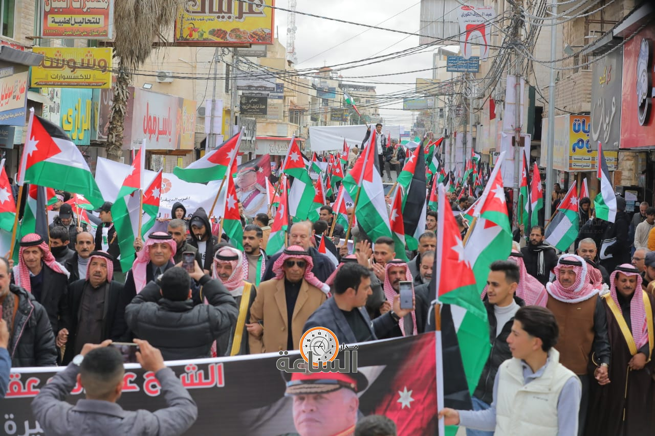 Madar Al-Saa Images 0.9323456379085322