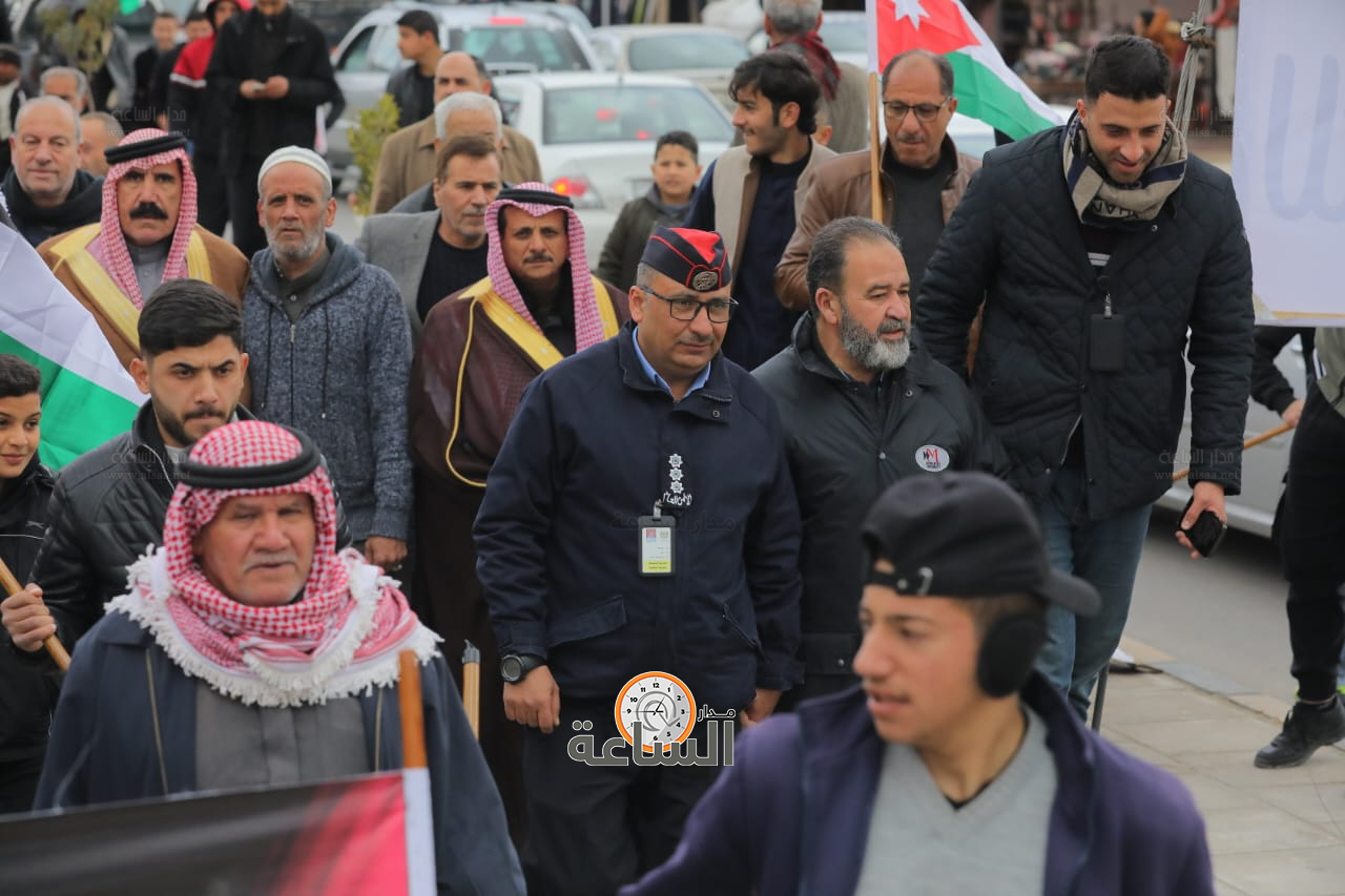 Madar Al-Saa Images 0.8994549250192065