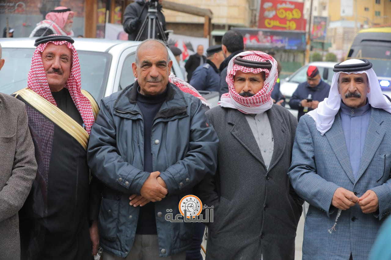 Madar Al-Saa Images 0.35097955845956963