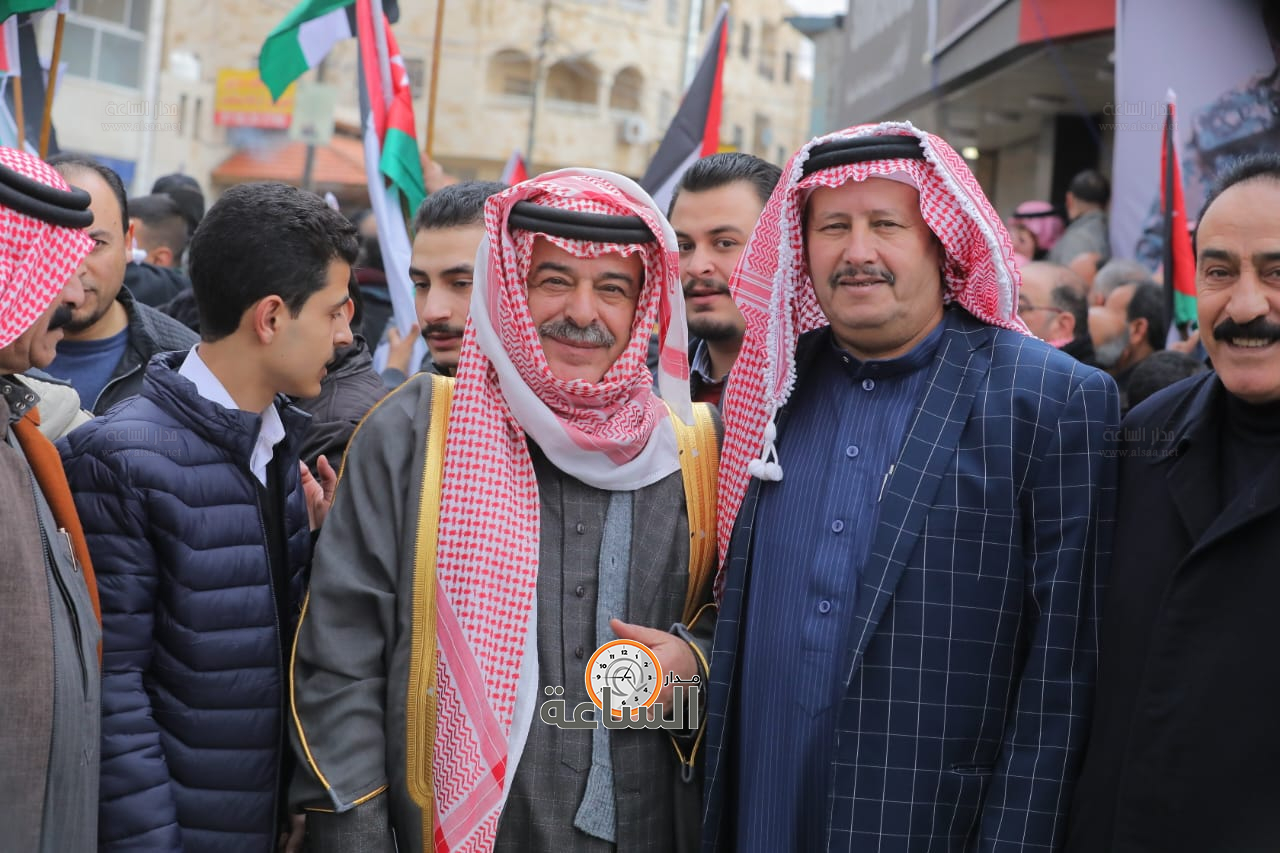 Madar Al-Saa Images 0.3590474881290191