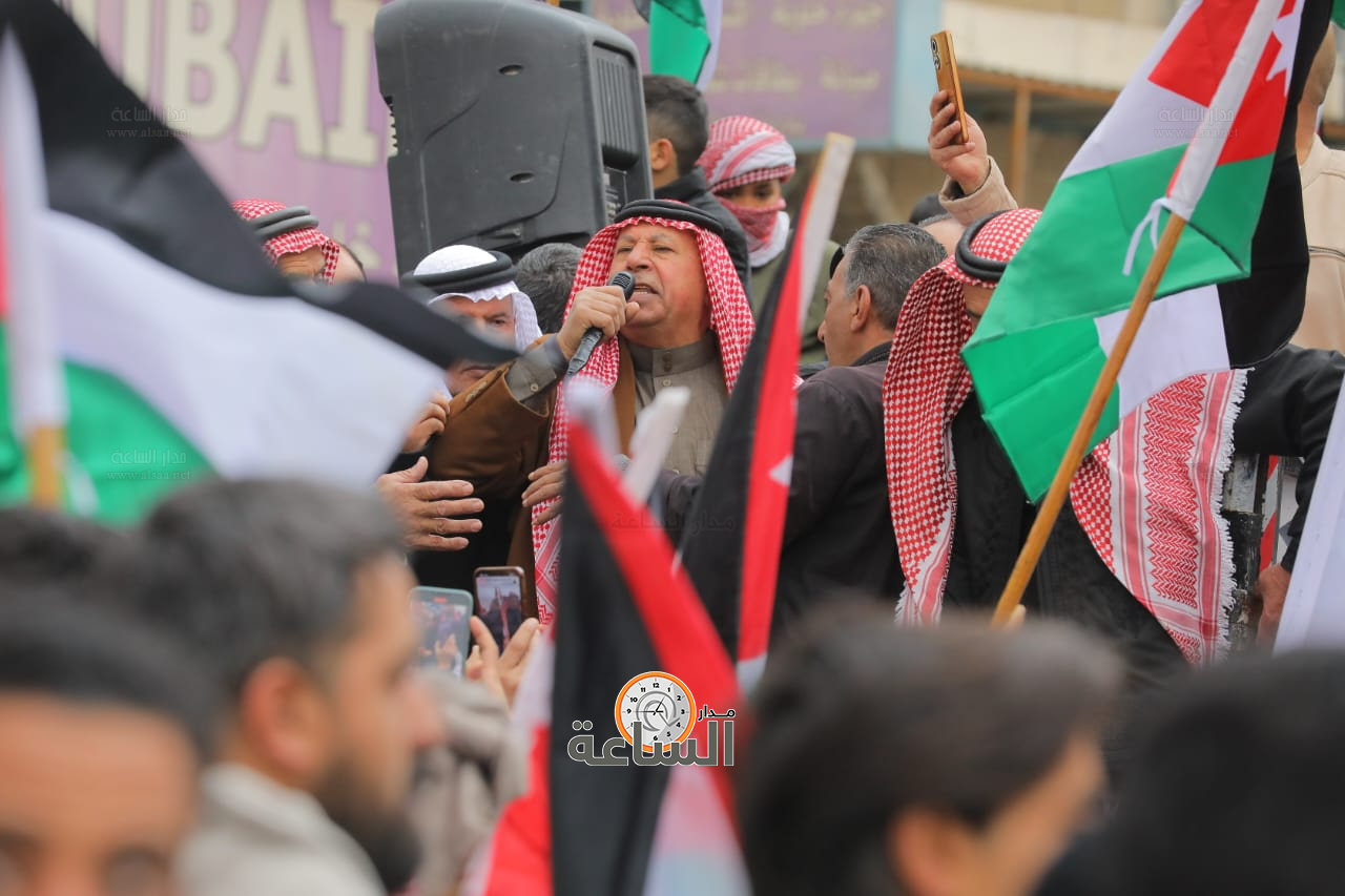 Madar Al-Saa Images 0.3707416033186175