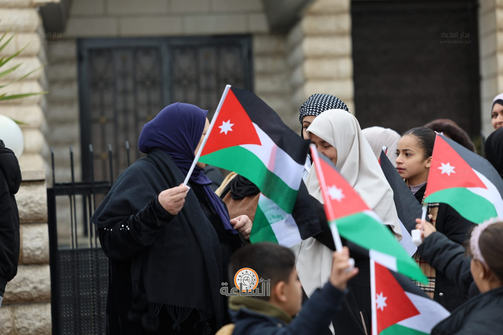 Madar Al-Saa Images 0.9293910780978798