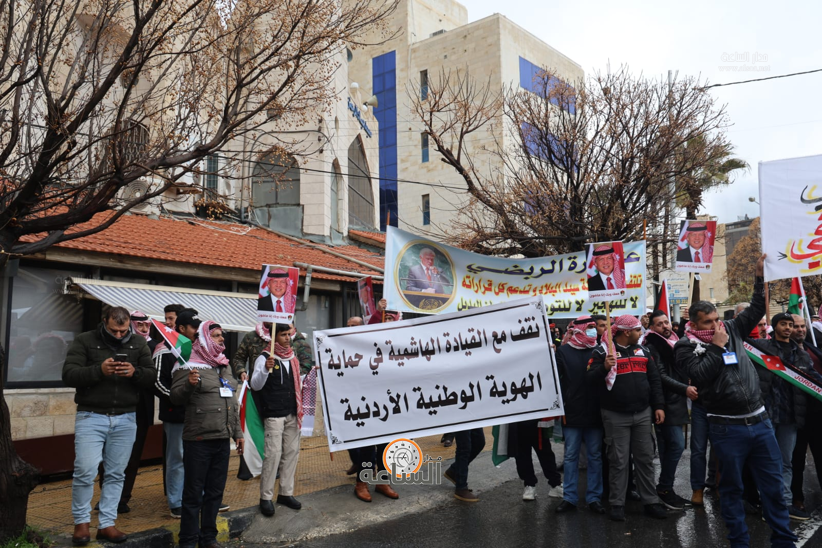 Madar Al-Saa Images 0.39374905389566073