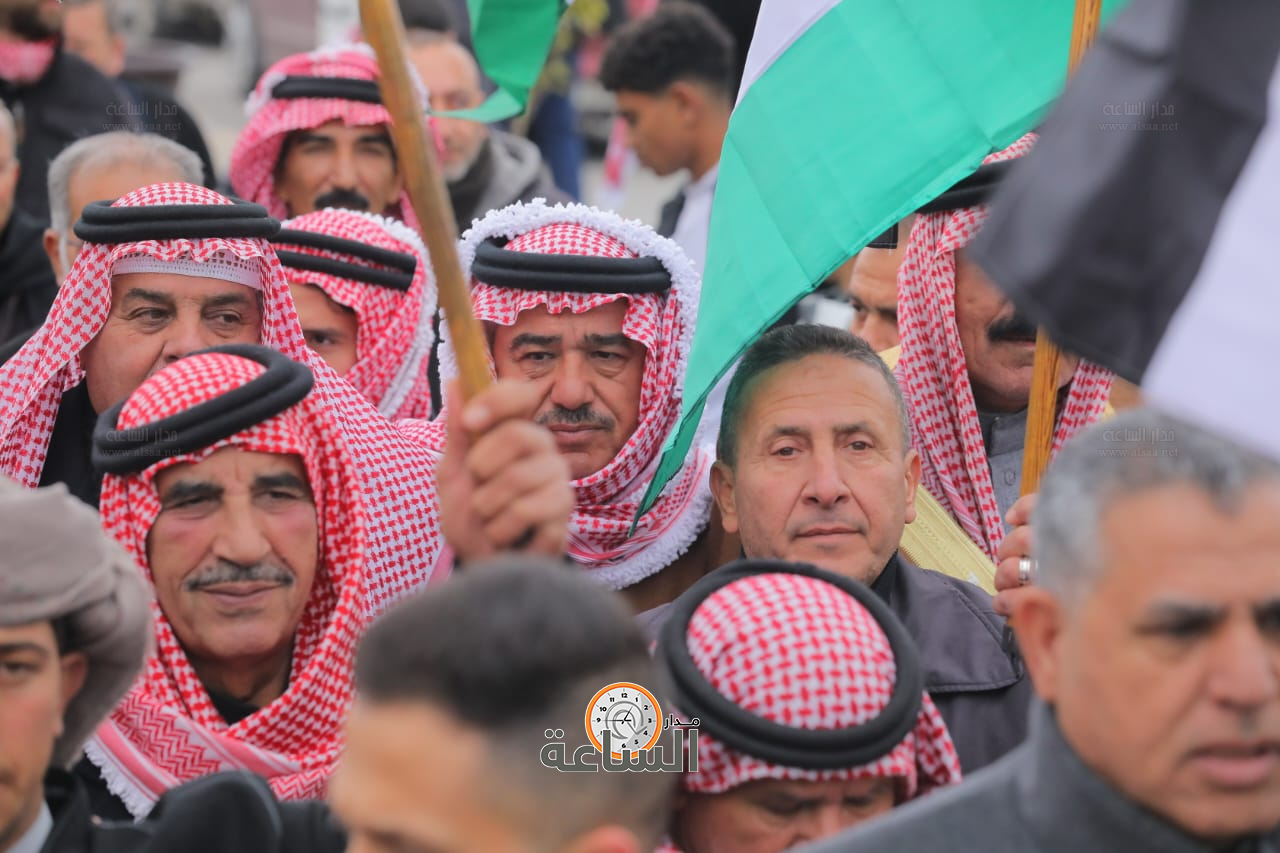 Madar Al-Saa Images 0.912006943996597