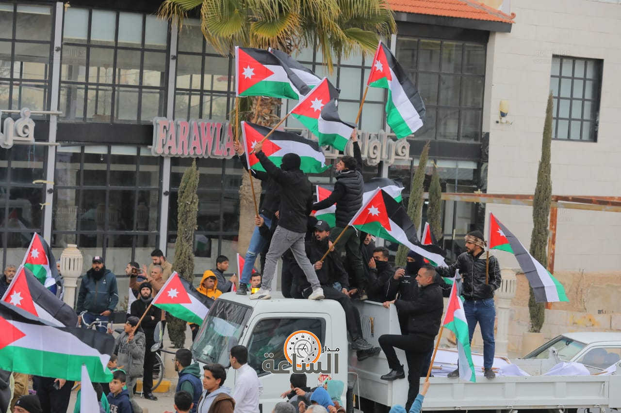 Madar Al-Saa Images 0.8004940557312537