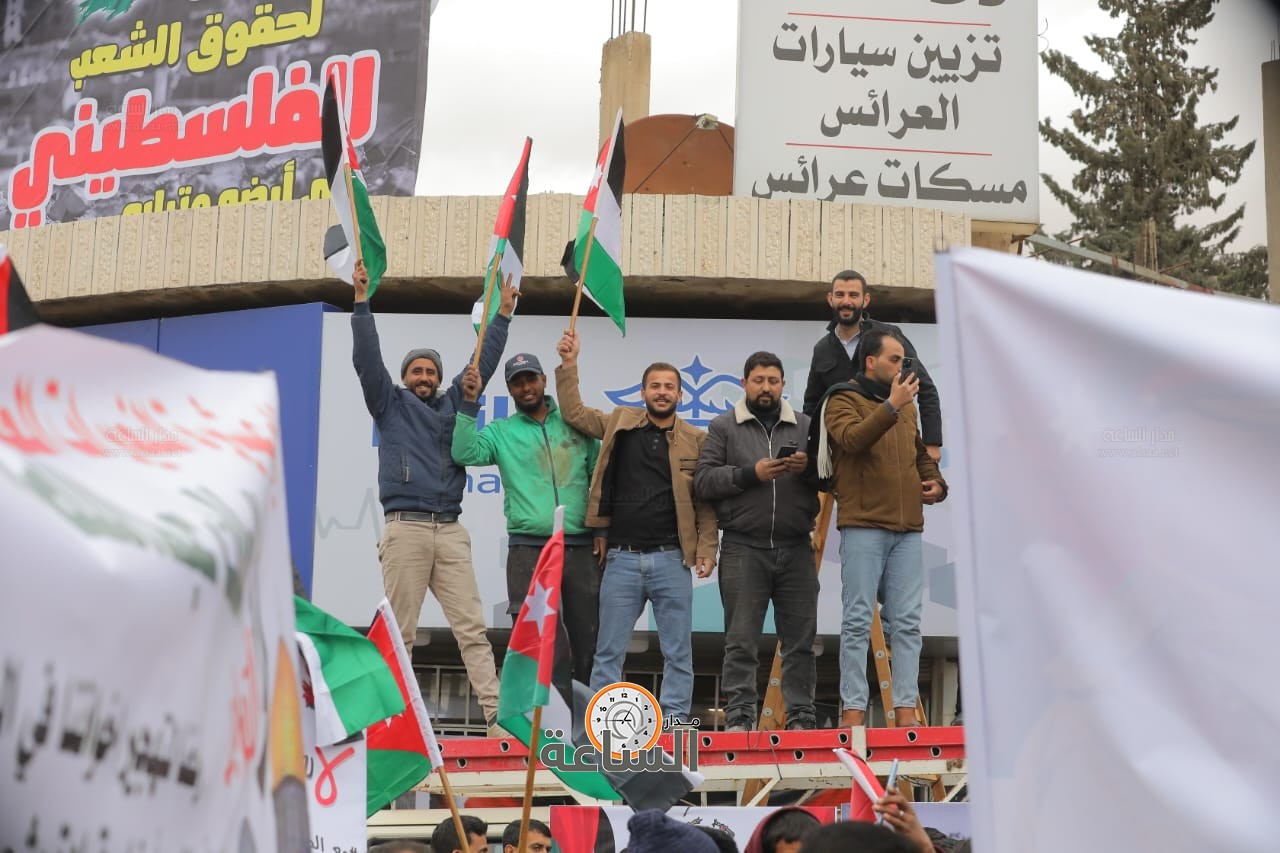 Madar Al-Saa Images 0.6416770133827852