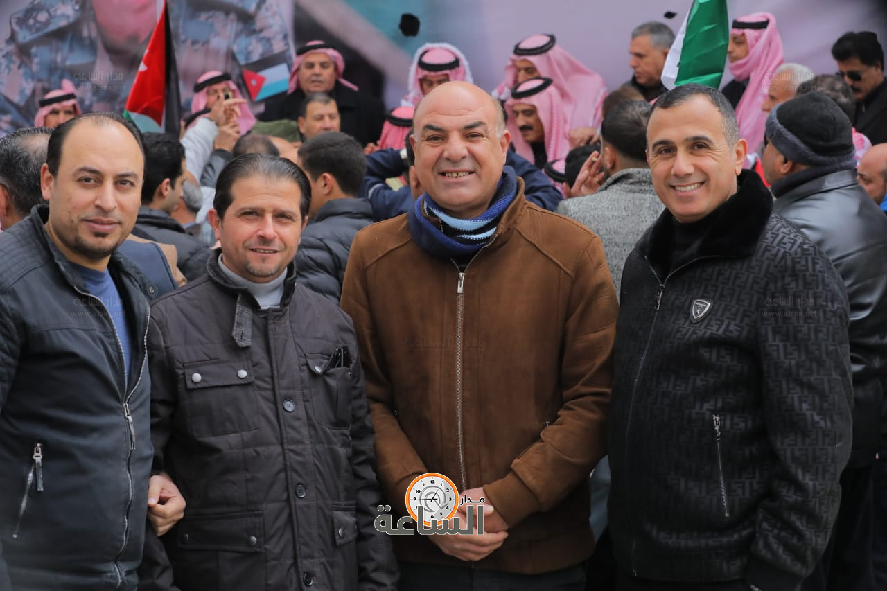 Madar Al-Saa Images 0.3542155217177565