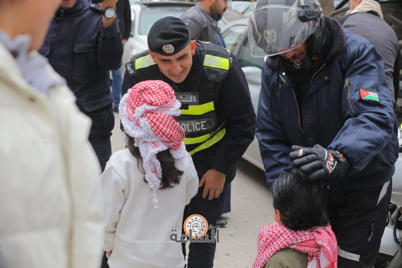 Madar Al-Saa Images 0.07775876810730376