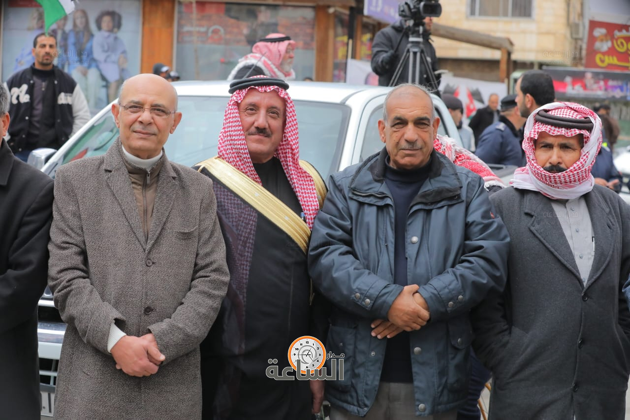 Madar Al-Saa Images 0.712138099918135