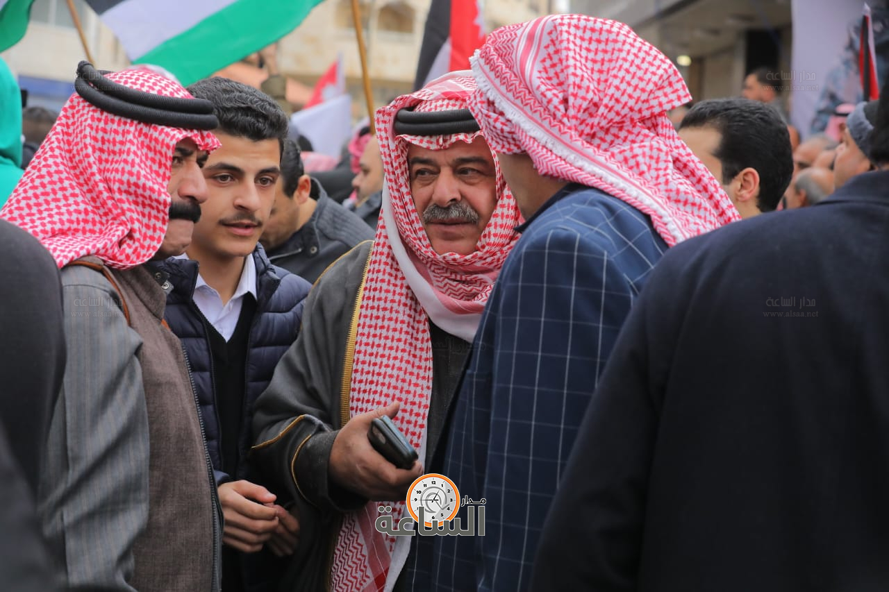 Madar Al-Saa Images 0.8939602392083779