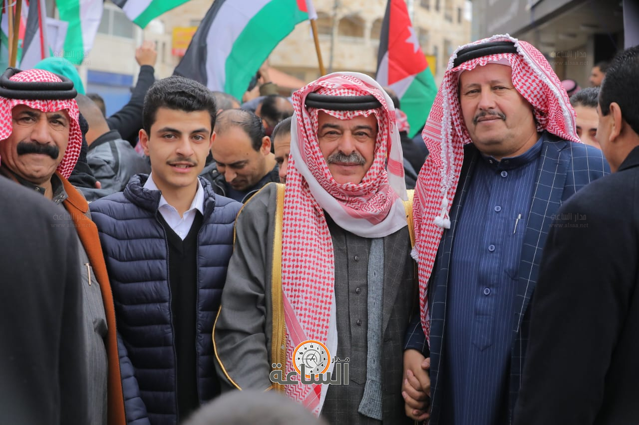 Madar Al-Saa Images 0.424306613349442