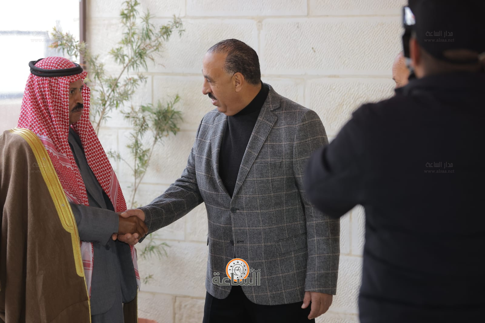 Madar Al-Saa Images 0.44907533168074876