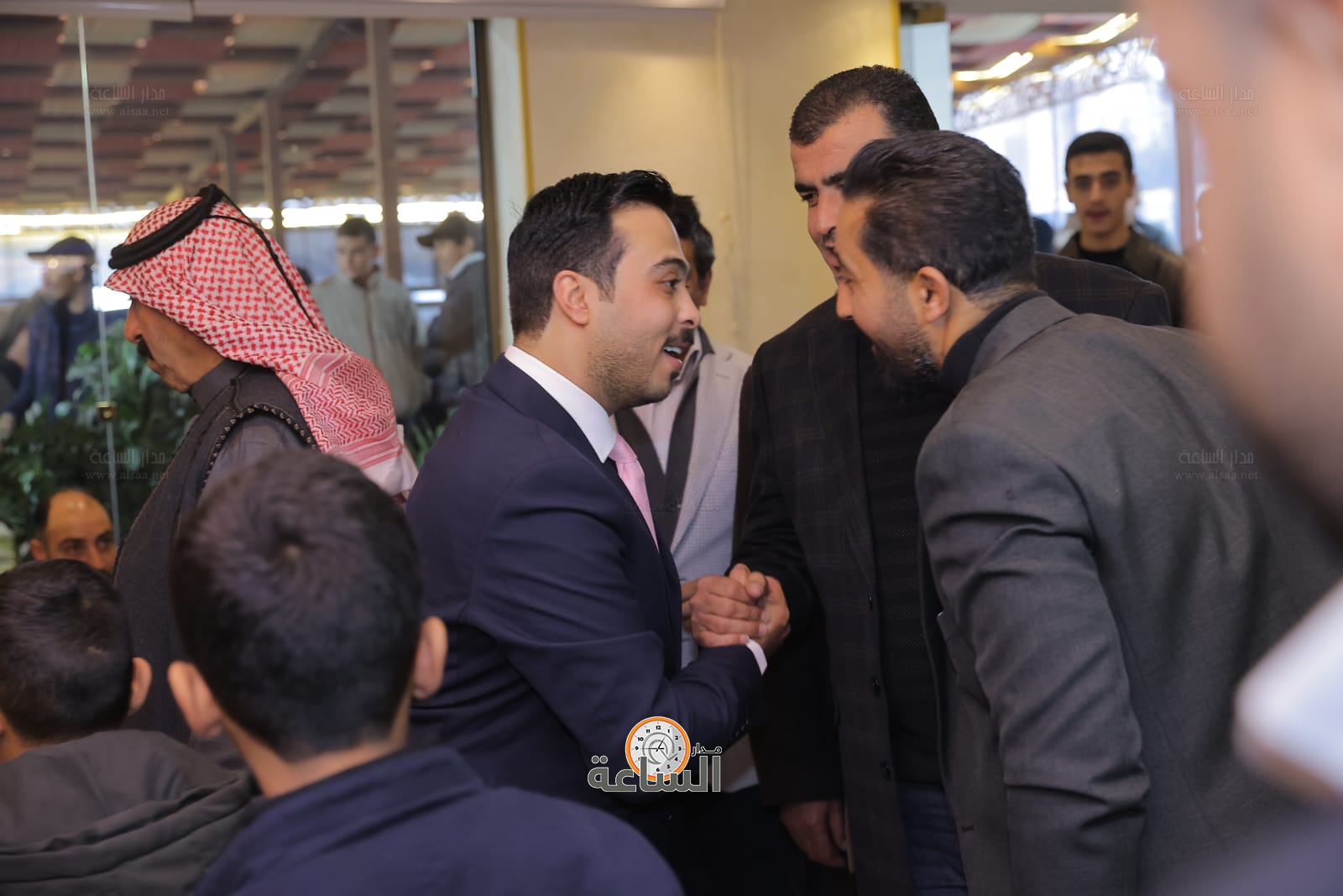 Madar Al-Saa Images 0.5543520085660385