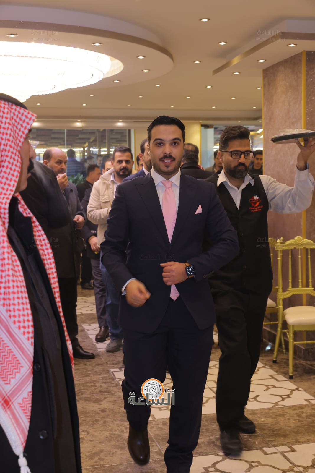 Madar Al-Saa Images 0.379163382186559