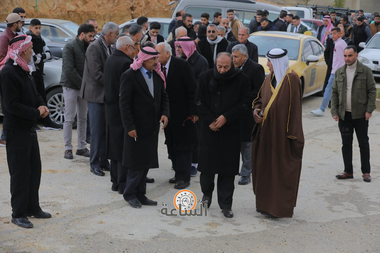 Madar Al-Saa Images 0.47373137447872216