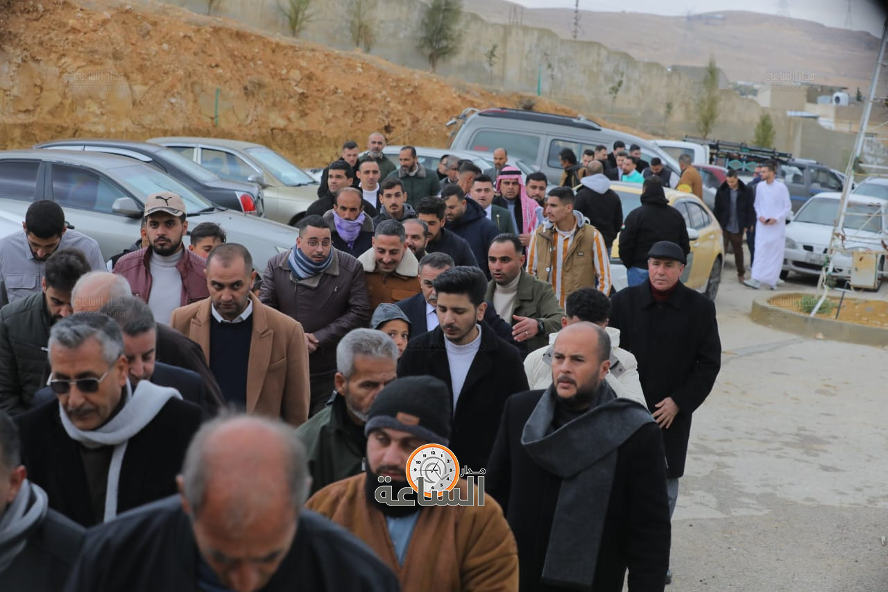 Madar Al-Saa Images 0.7652941813270235