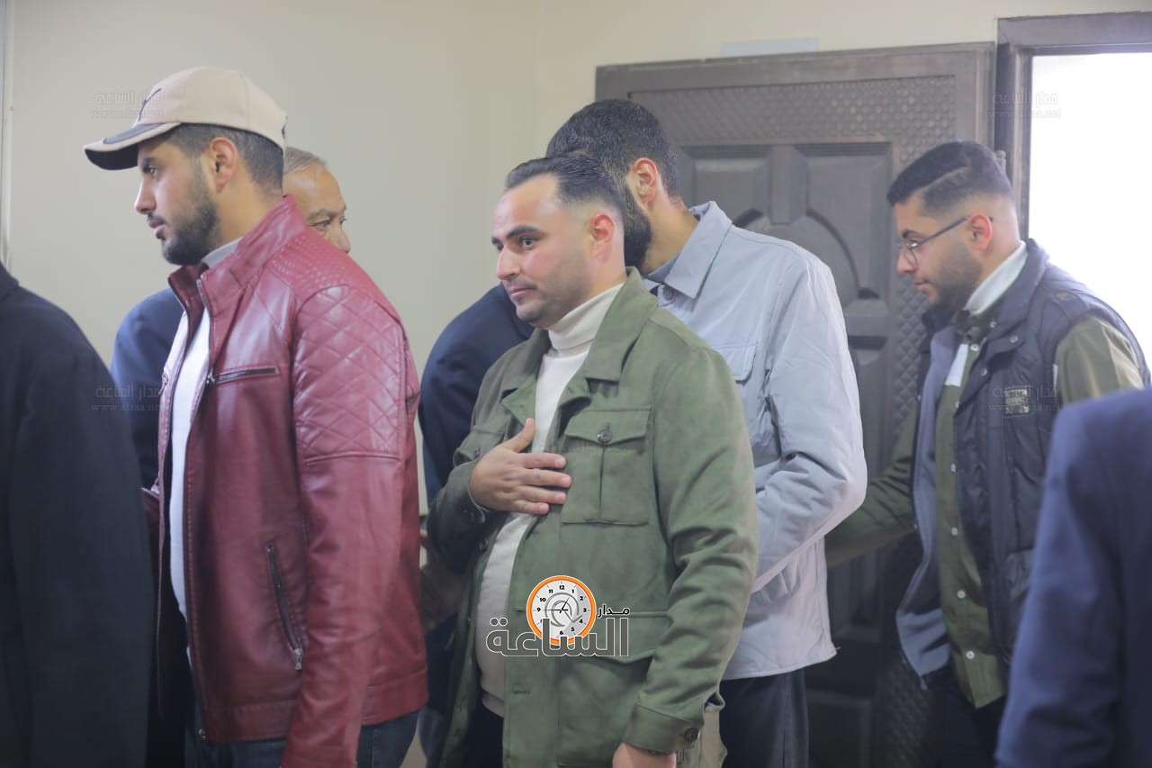 Madar Al-Saa Images 0.8042904787400735