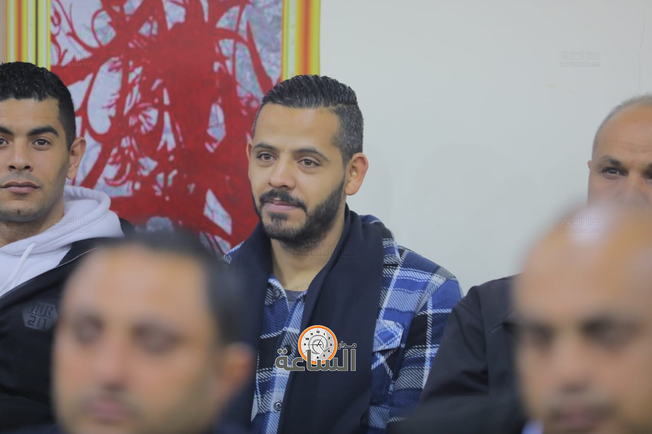 Madar Al-Saa Images 0.9421856914409814