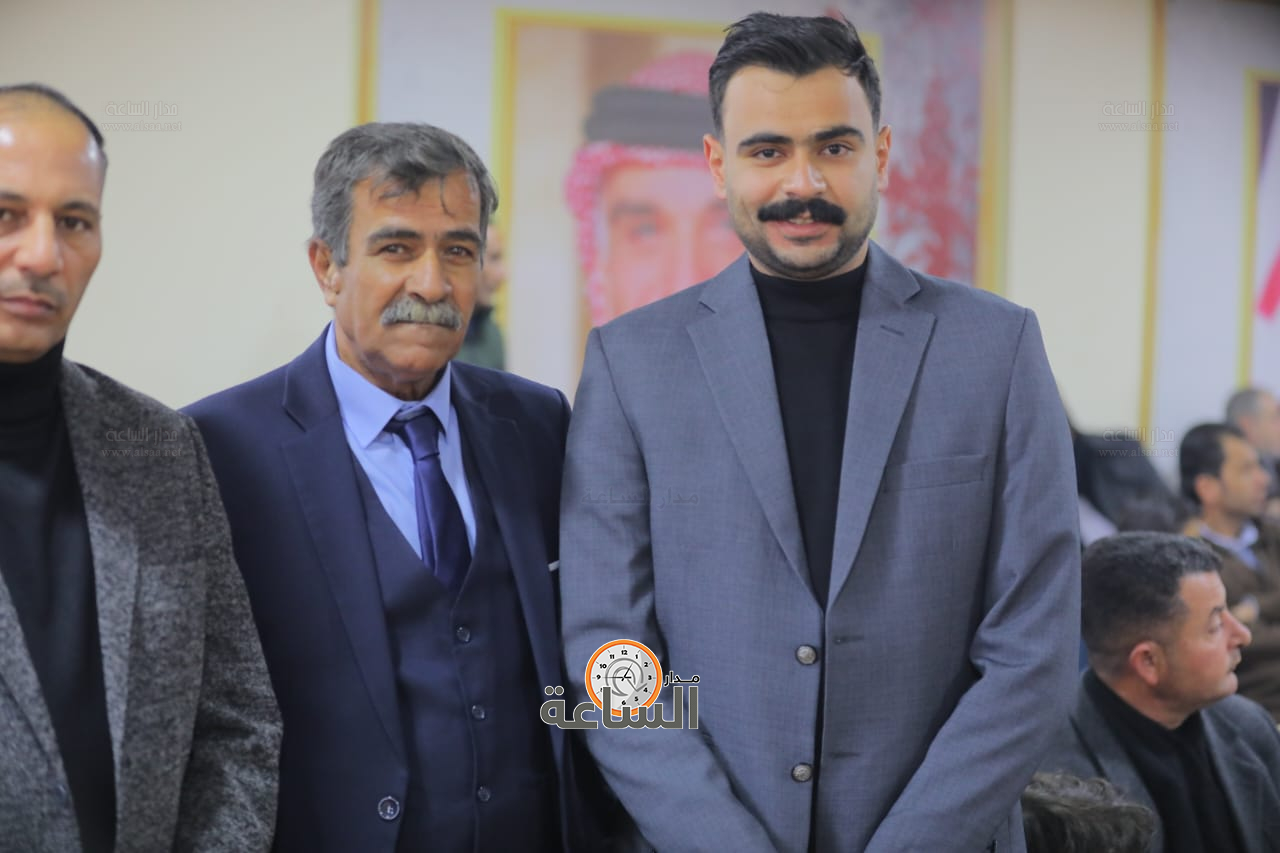 Madar Al-Saa Images 0.478974471919291