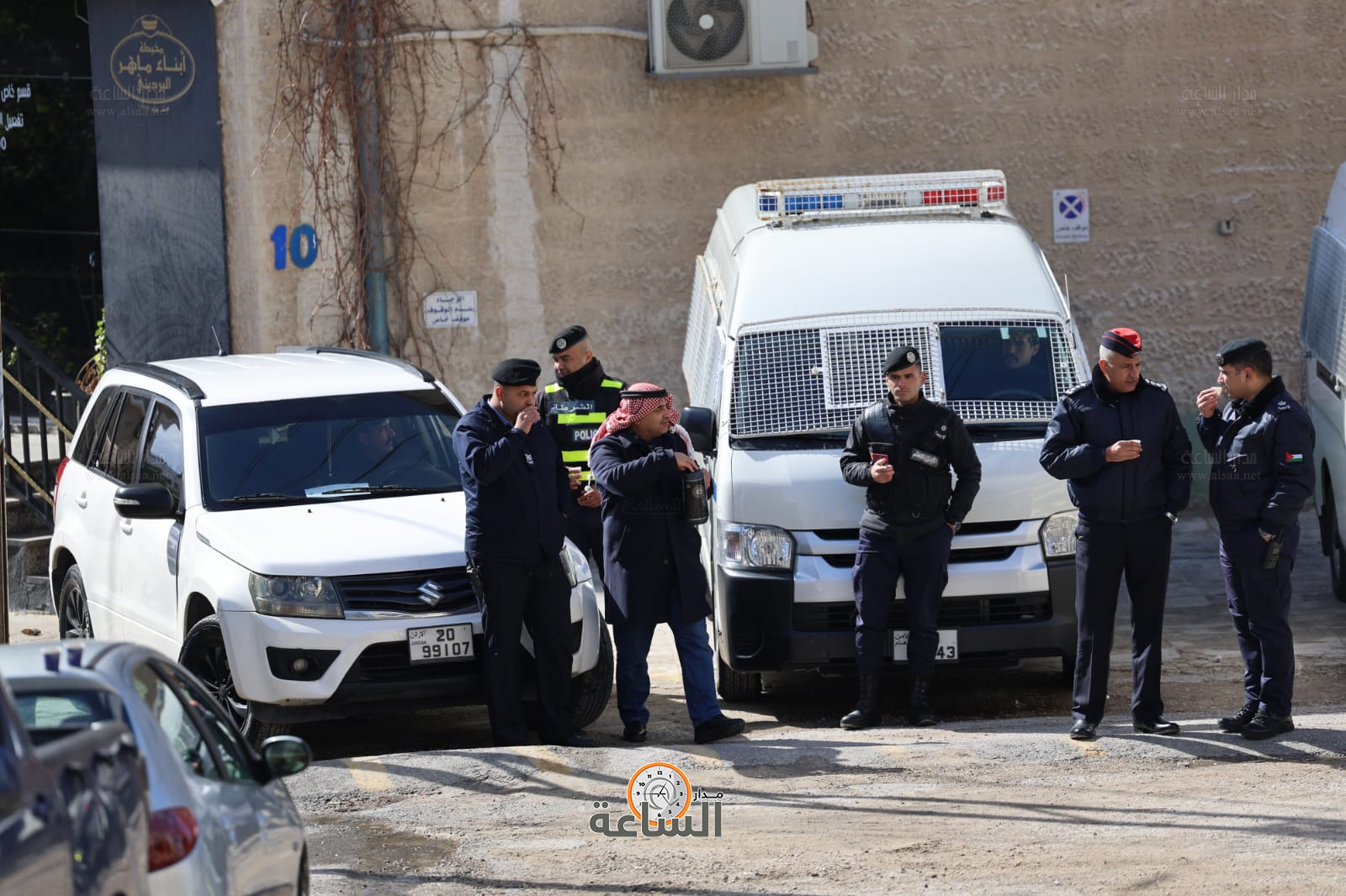 Madar Al-Saa Images 0.9897255660528337