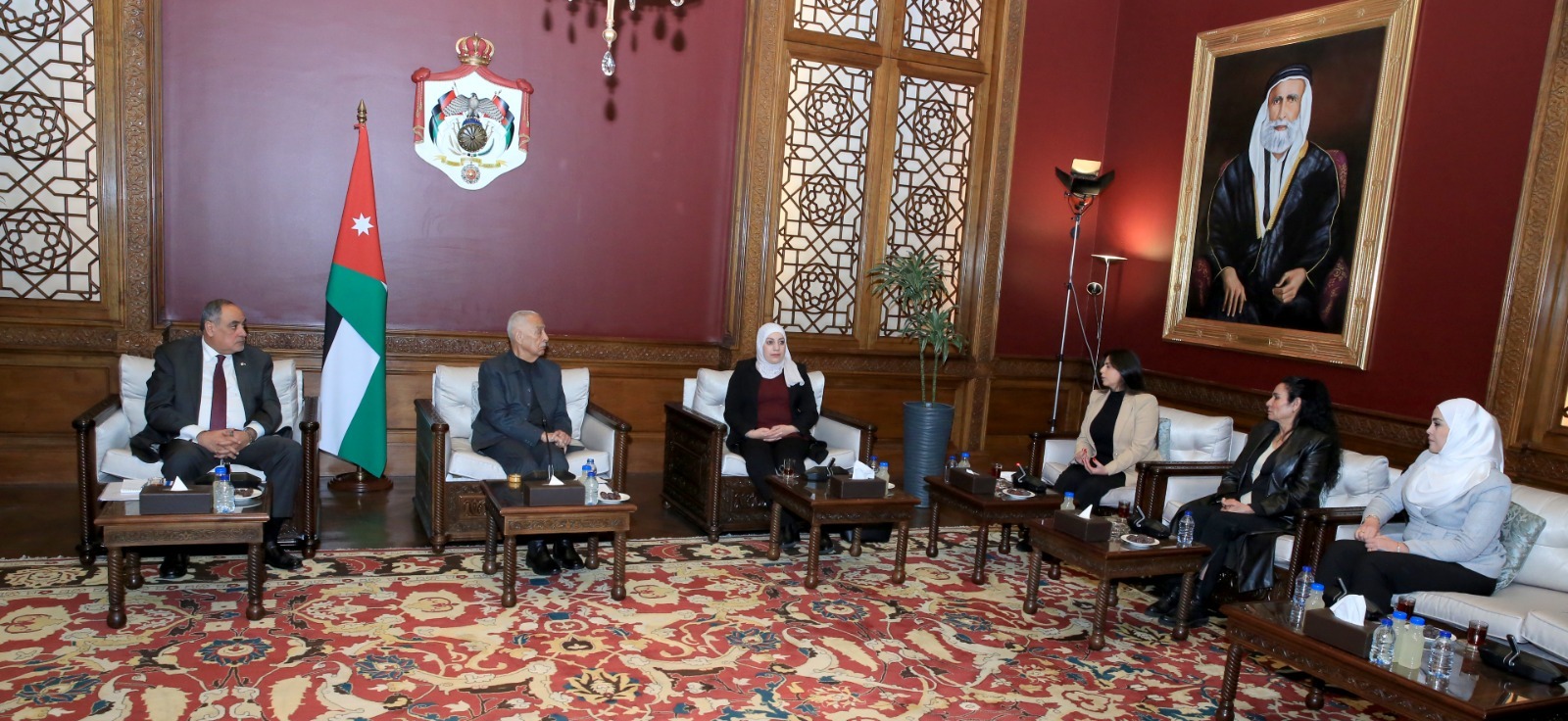 Madar Al-Saa Images 0.32367292556634153