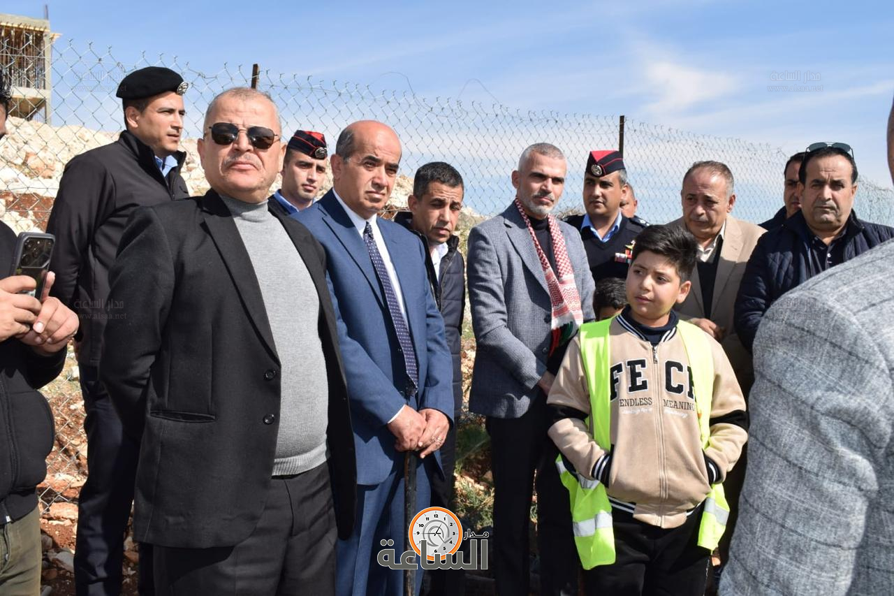 Madar Al-Saa Images 0.36497314332143027