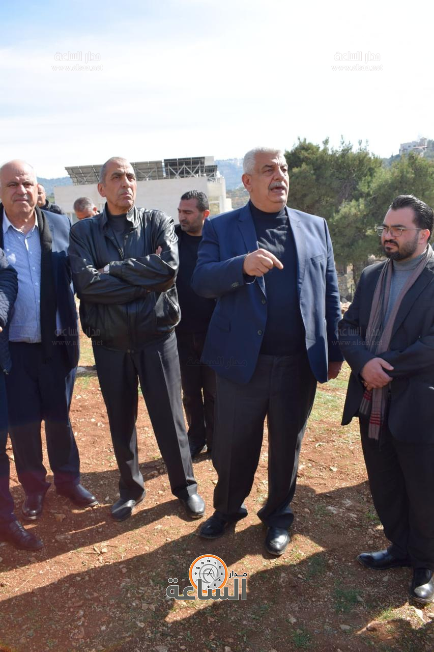 Madar Al-Saa Images 0.7560553823296492