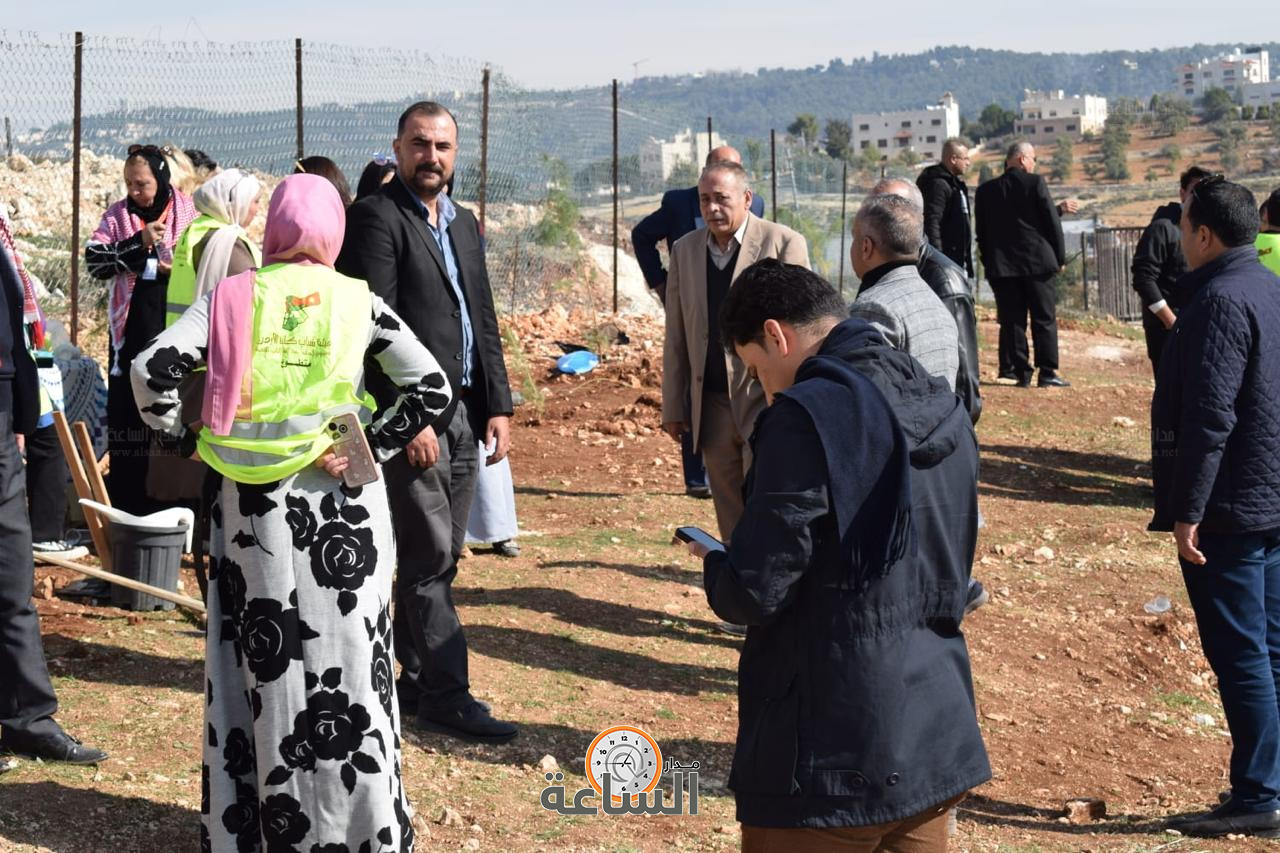 Madar Al-Saa Images 0.26447075149532817