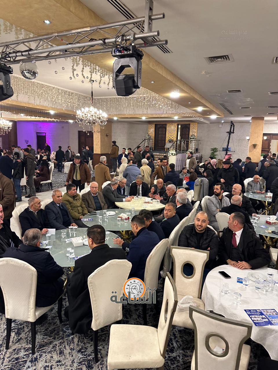 Madar Al-Saa Images 0.4283190599341