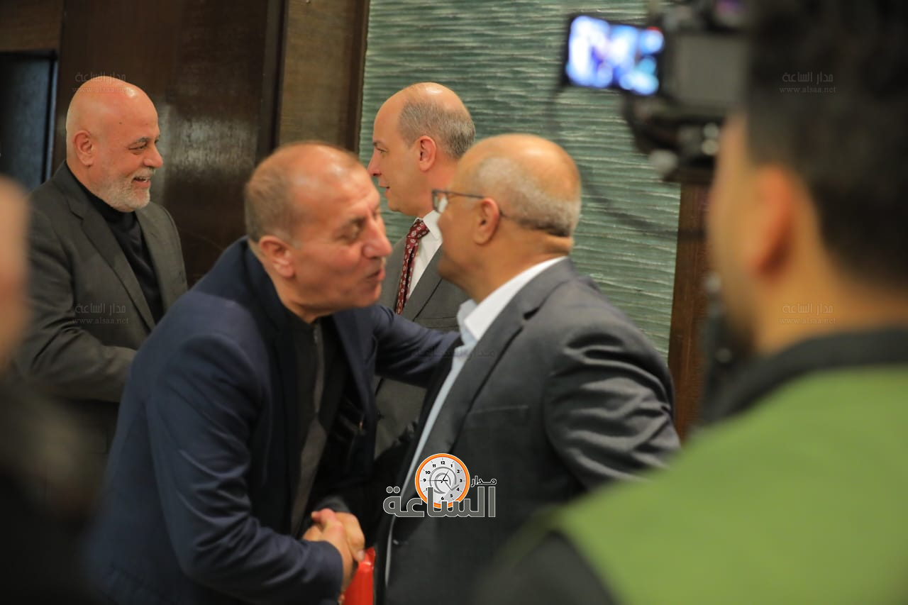 Madar Al-Saa Images 0.4104363021606614