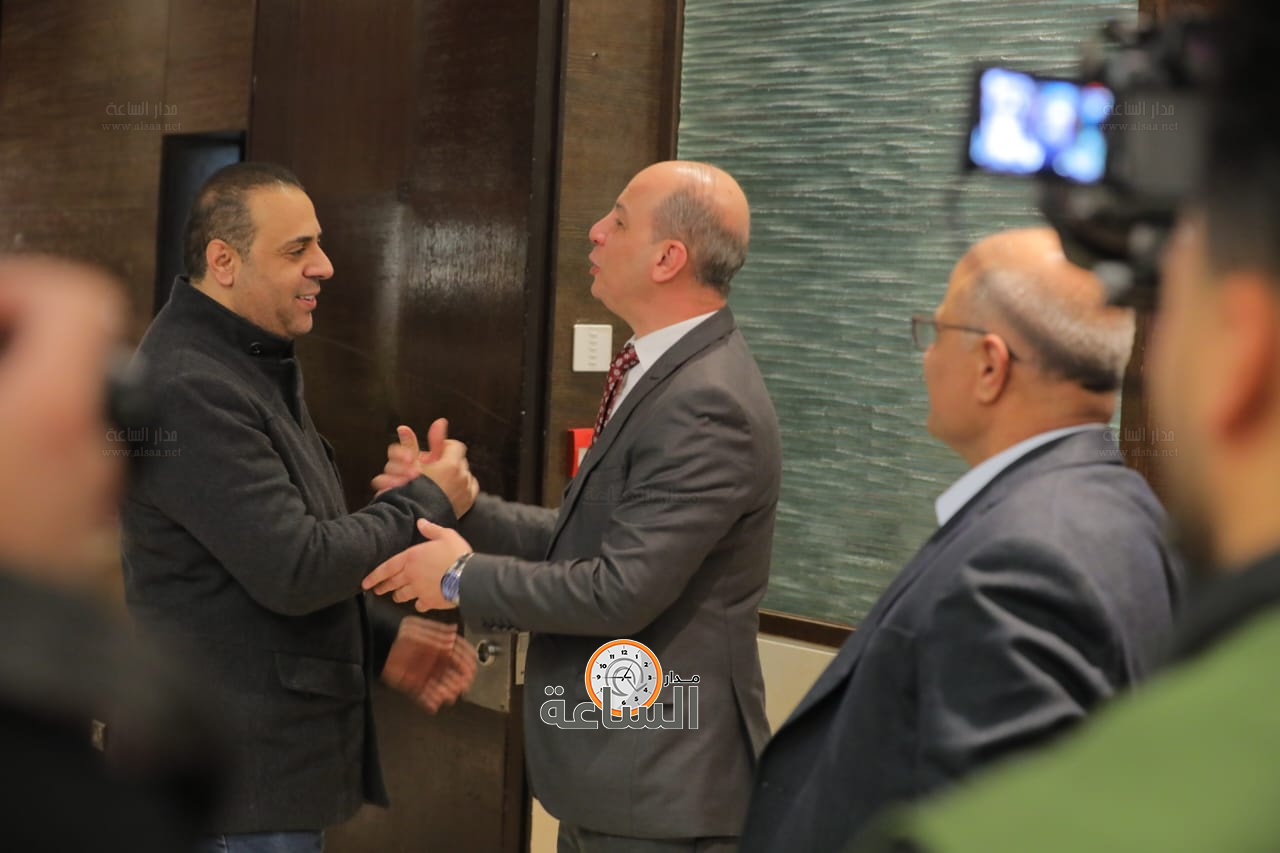 Madar Al-Saa Images 0.43911455920059184