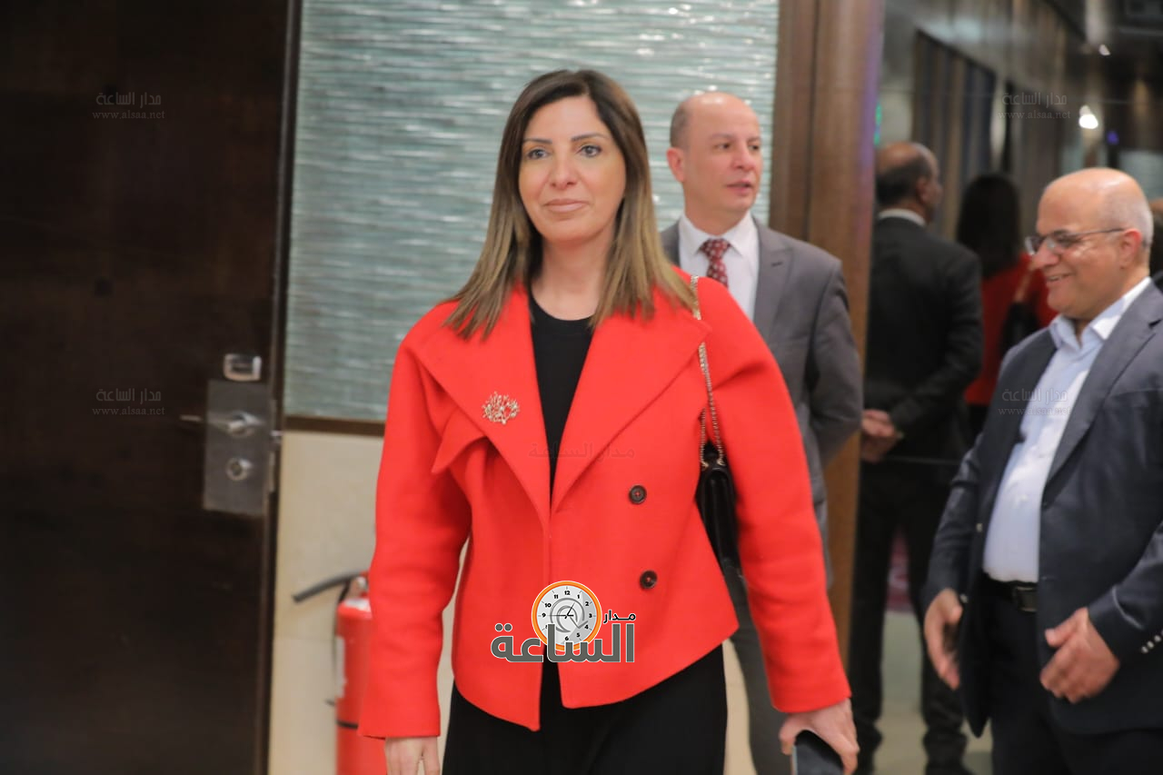 Madar Al-Saa Images 0.3911161399321075