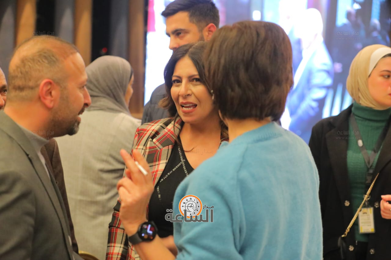 Madar Al-Saa Images 0.8655817011647537