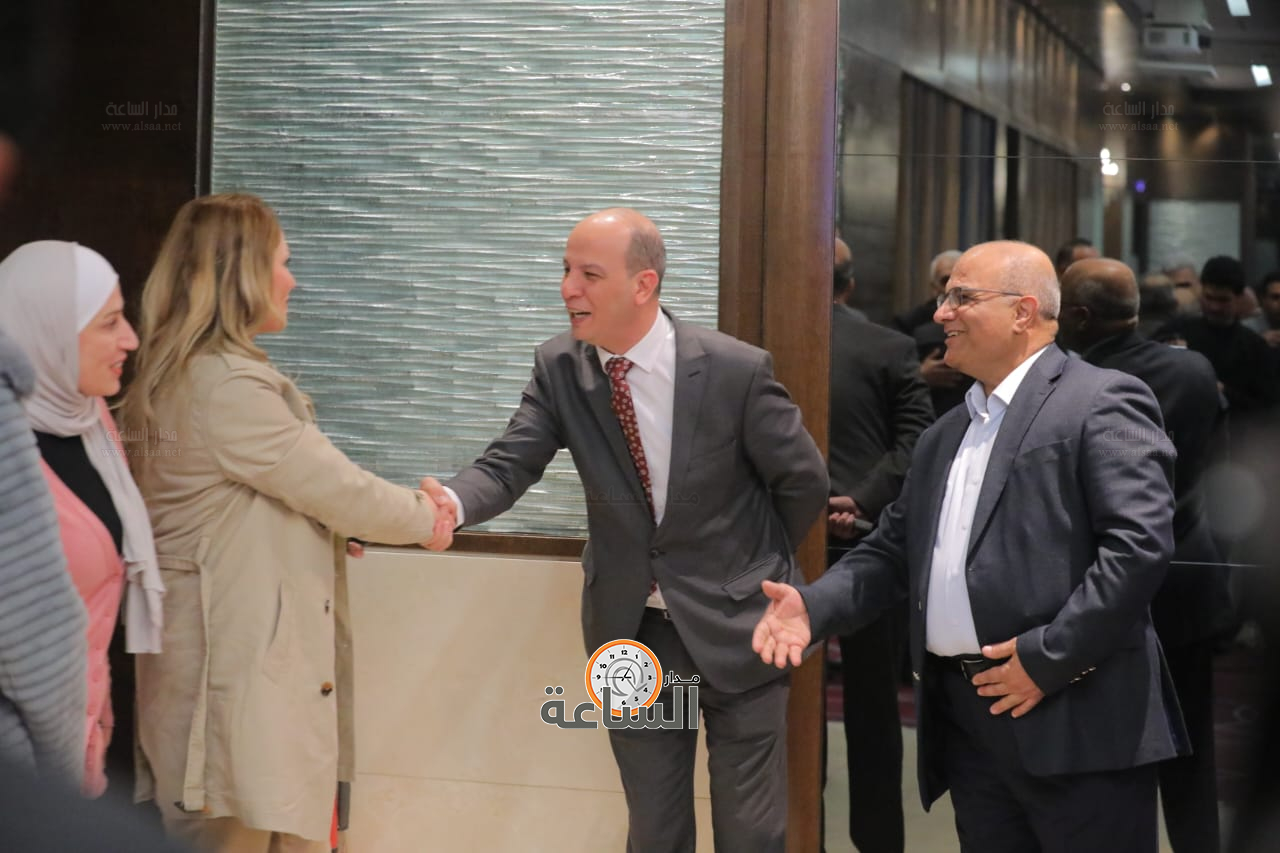 Madar Al-Saa Images 0.573461770879502