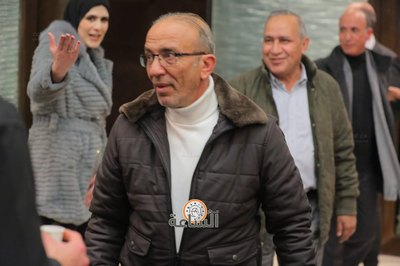 Madar Al-Saa Images 0.4605742423490289