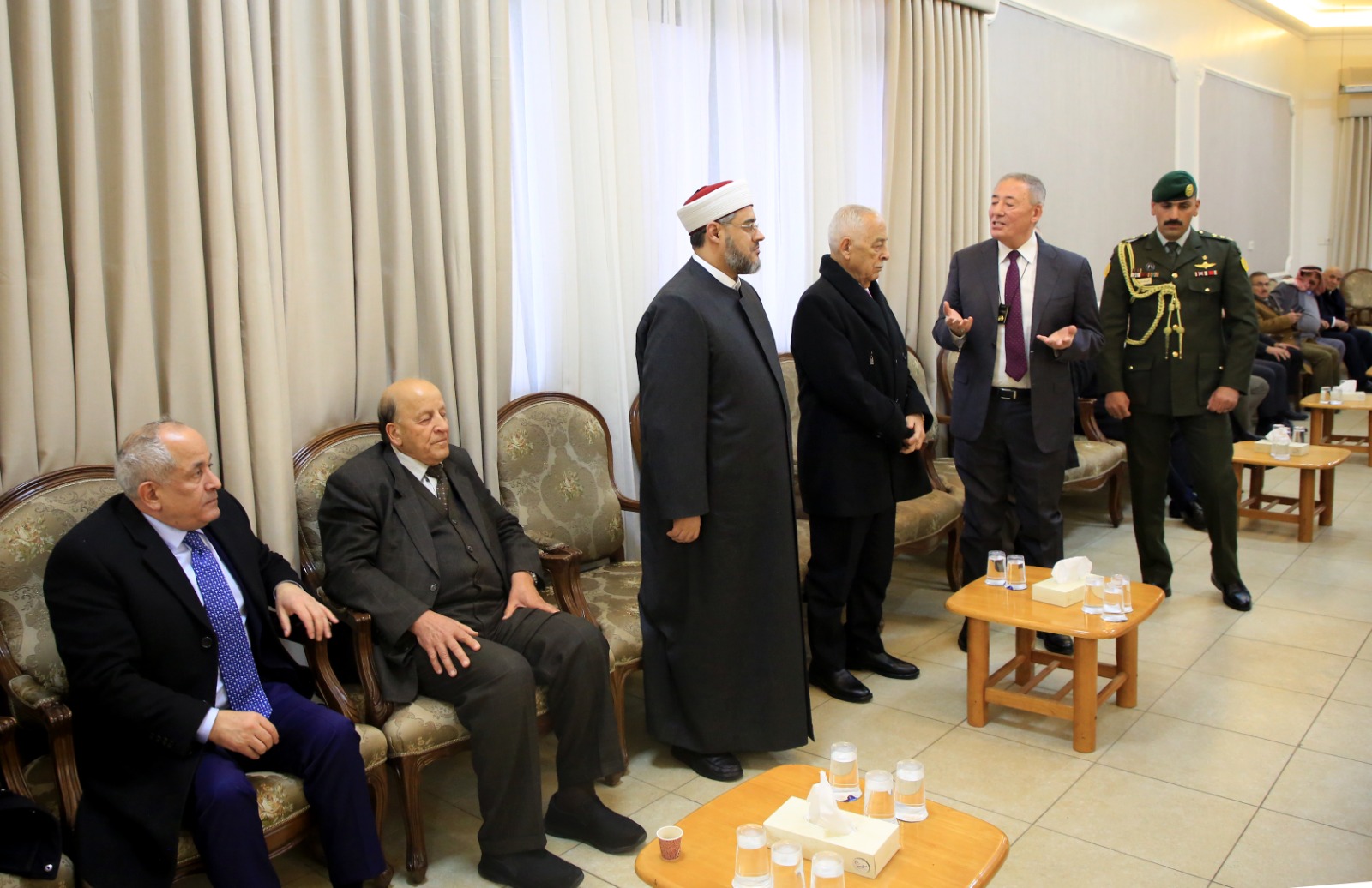 Madar Al-Saa Images 0.7921602656106683