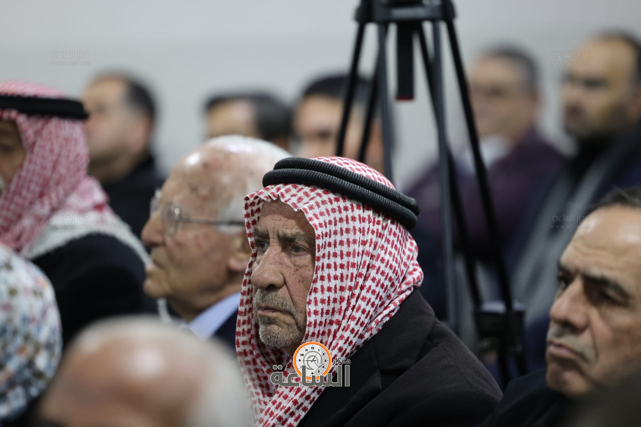 Madar Al-Saa Images 0.37180142523636106