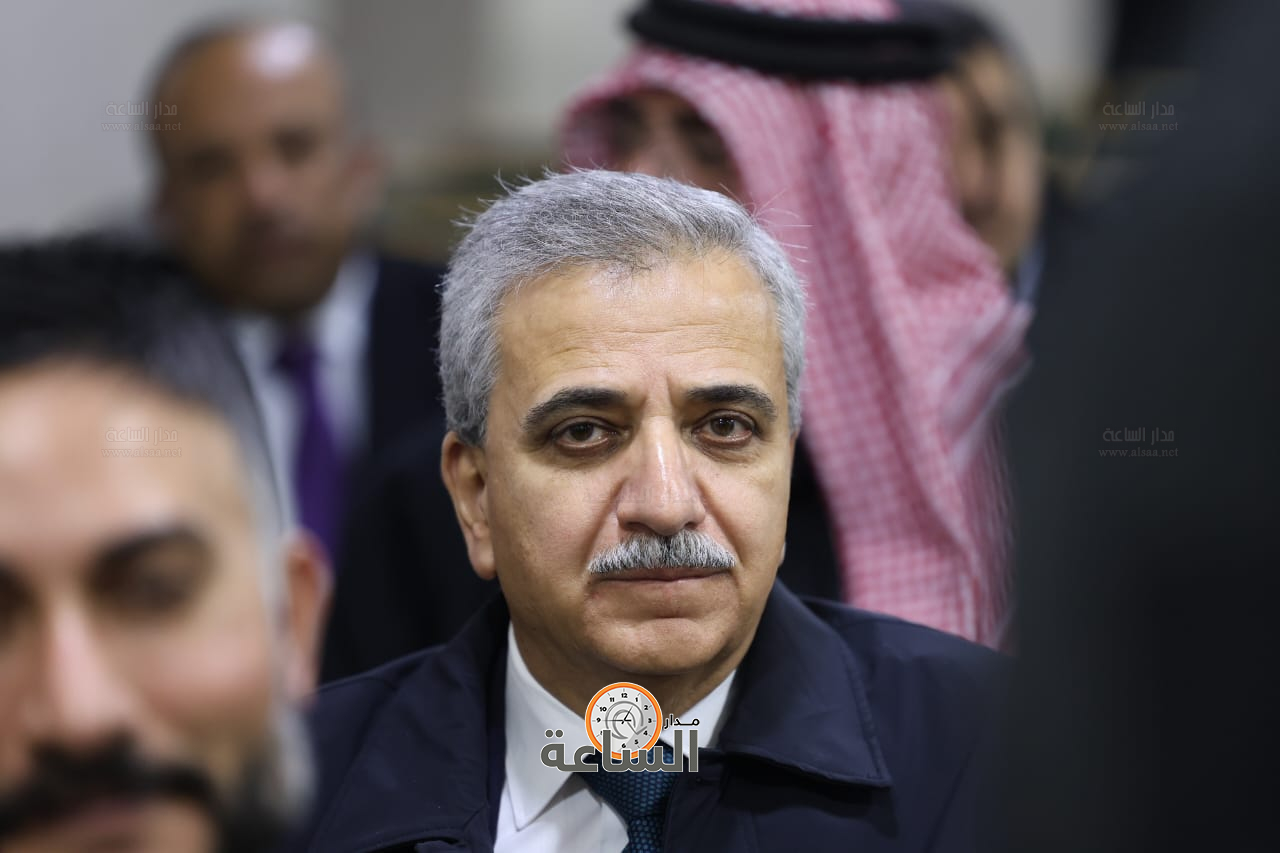 Madar Al-Saa Images 0.40069603386292685