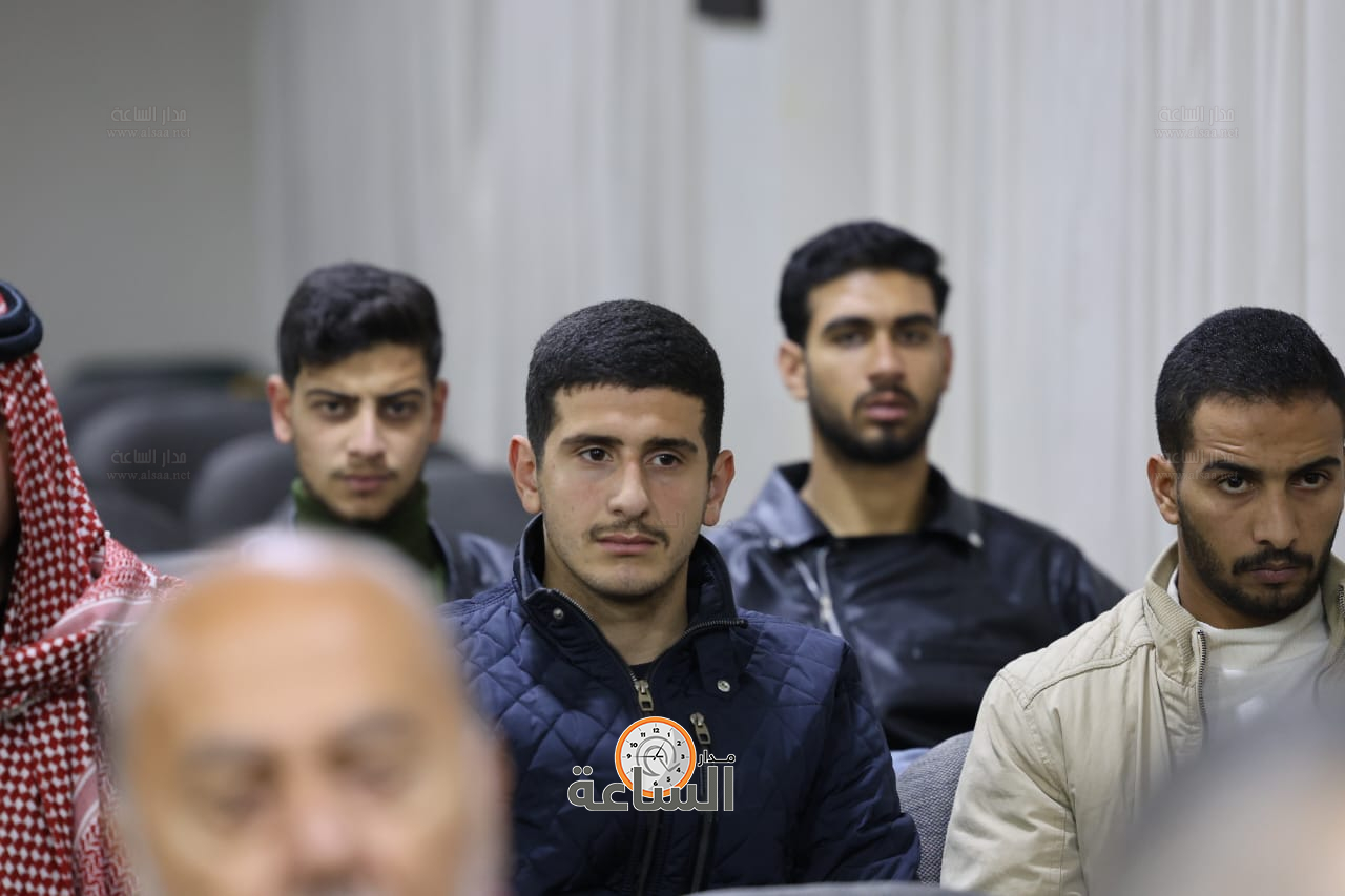 Madar Al-Saa Images 0.2451238468741046